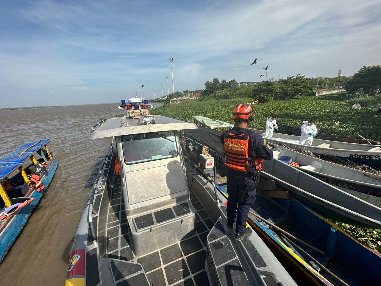 Cinco personas de una familia fueron arrastradas por el río Magdalena.
