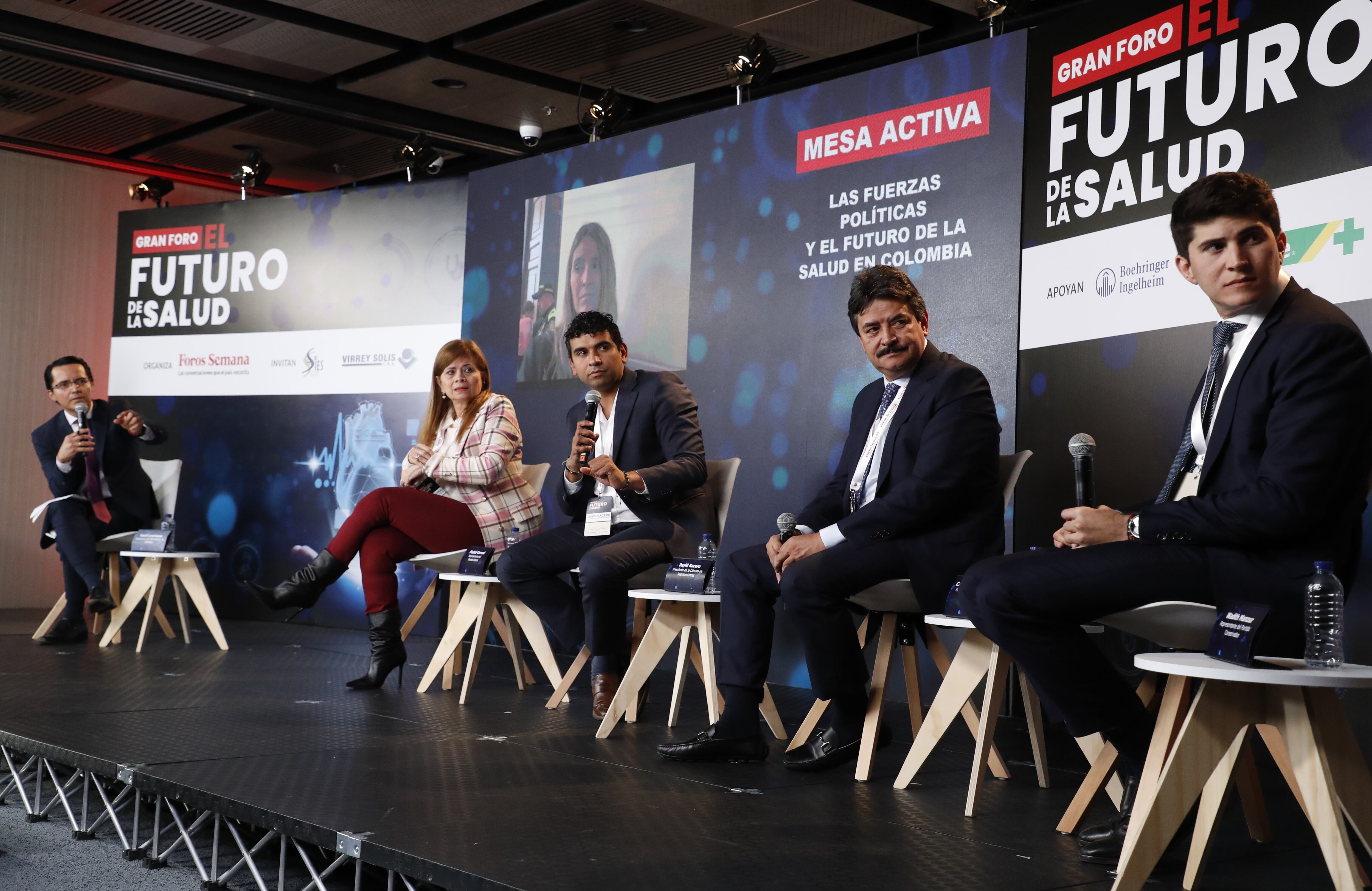 Yesid Lancheros, subdirector de Información de SEMANA; Piedad Correal, representante del Partido Liberal; David Racero, presidente de la Cámara de Representantes; Carlos Julio González, senador de Cambio Radical; y Wadith Manzur, representante del Partido Conservador.