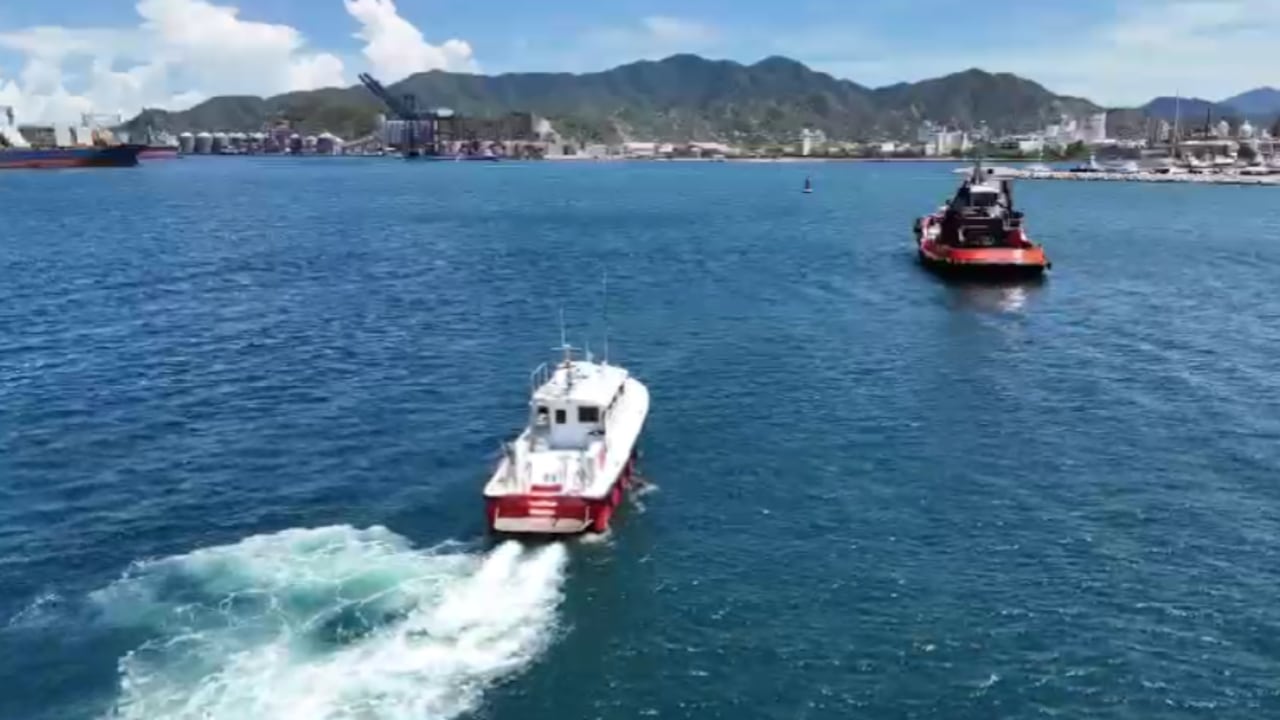 Labores de rescate de dos personas desaparecidas en Santa Marta.