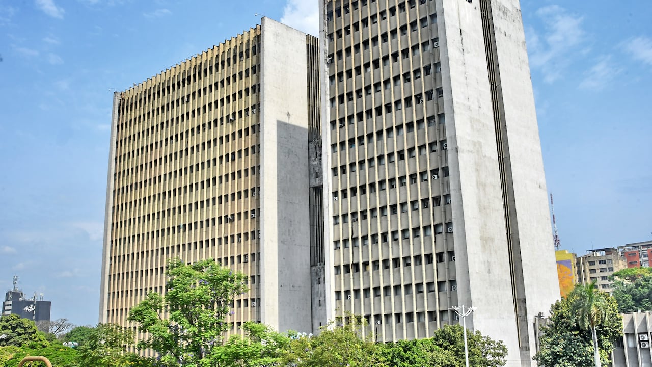Torre EMCALI. foto Wirman Ríos