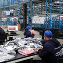 Dafiti Colombia tienda de comercio electrónico especializada en moda, que alberga cientos de marcas y que ofrece a sus usuarios la compra online y la entrega a domicilio de los productos
Bodega y logistica
trabajadores trabajo empleo
e-commerce
Siberia Cundinamarca noviembre 12 del 2020
Foto GuillermoTorres Reina / Semana