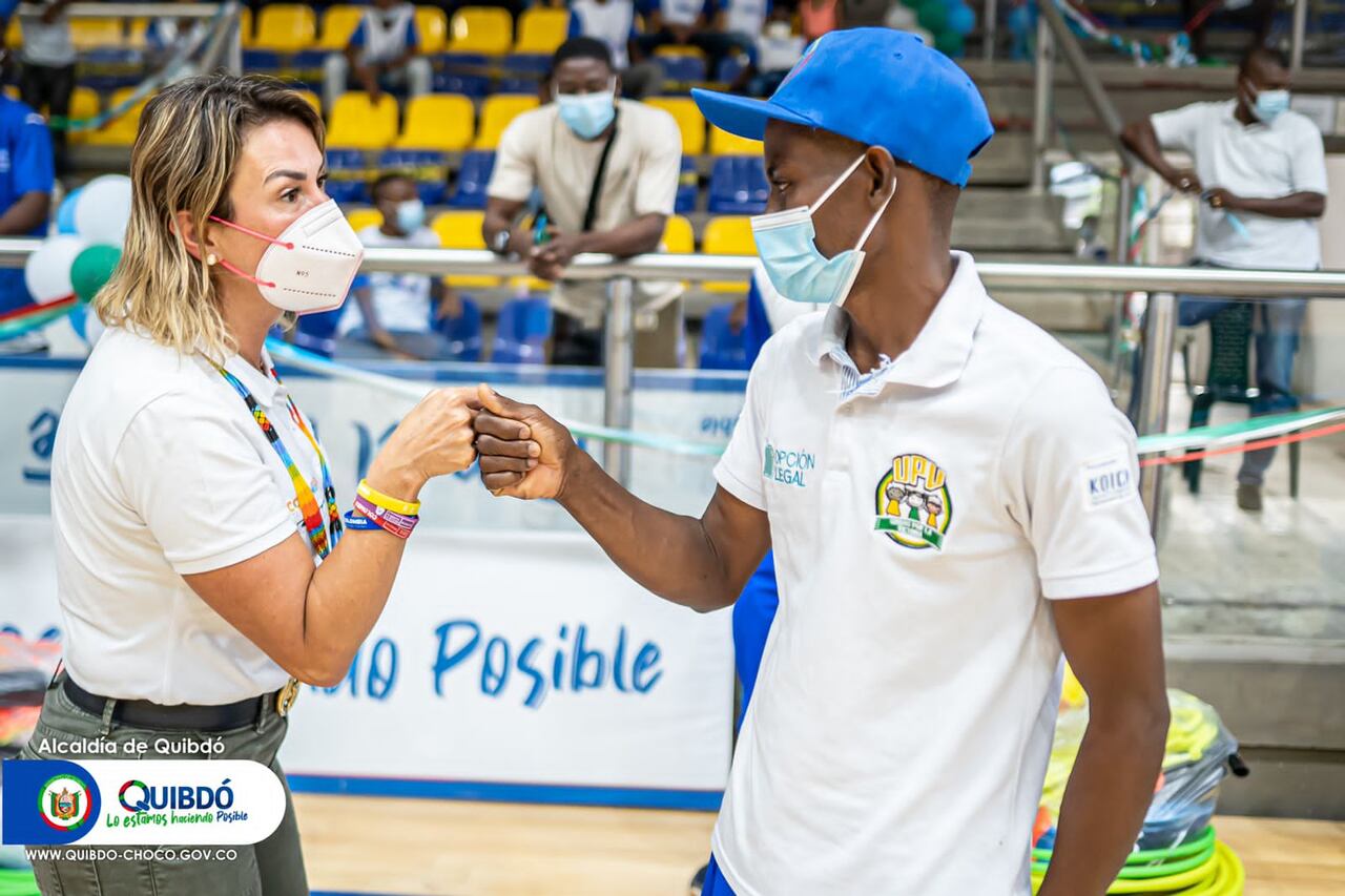 Lina Barrera, viceministra del Deporte, participó en el evento de lanzamiento de Escuelas Sociales del Deporte en Quibdó.