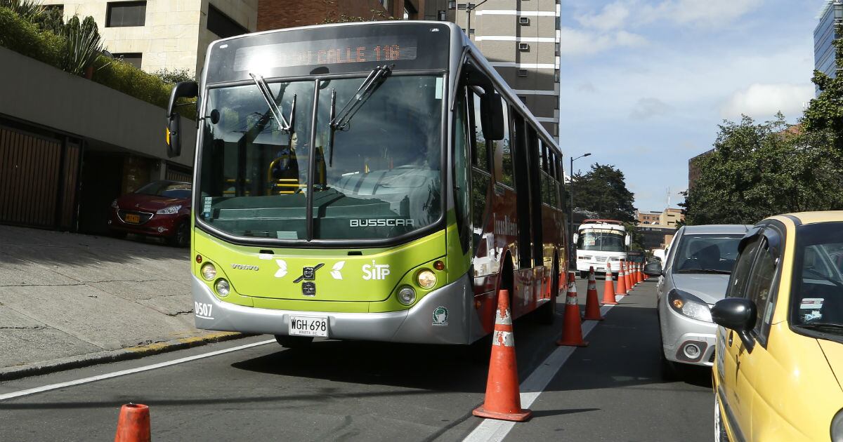 Los carriles exclusivos se deben implementar en otras vías. 