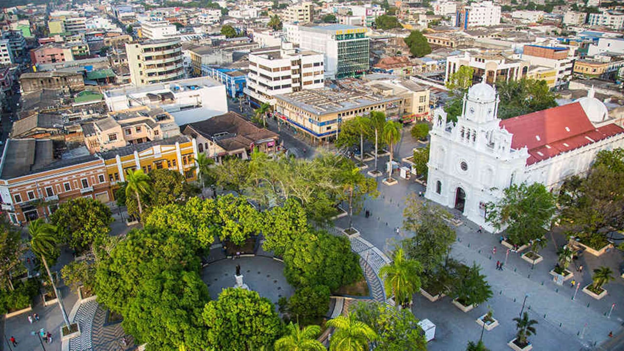 La recuperación del espacio público y la creación de cafés, son solo algunas de las estrategias para "cambiarle la cara al corazón de la ciudad".