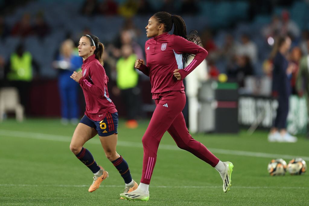 SYDNEY, AUSTRALIA - AUGUST 20: Salma Paralluelo of Spain warms up prior to the FIFA Women's World Cup Australia & New Zealand 2023 Final match between Spain and England at Stadium Australia on August 20, 2023 in Sydney, Australia. (Photo by Catherine Ivill/Getty Images)
