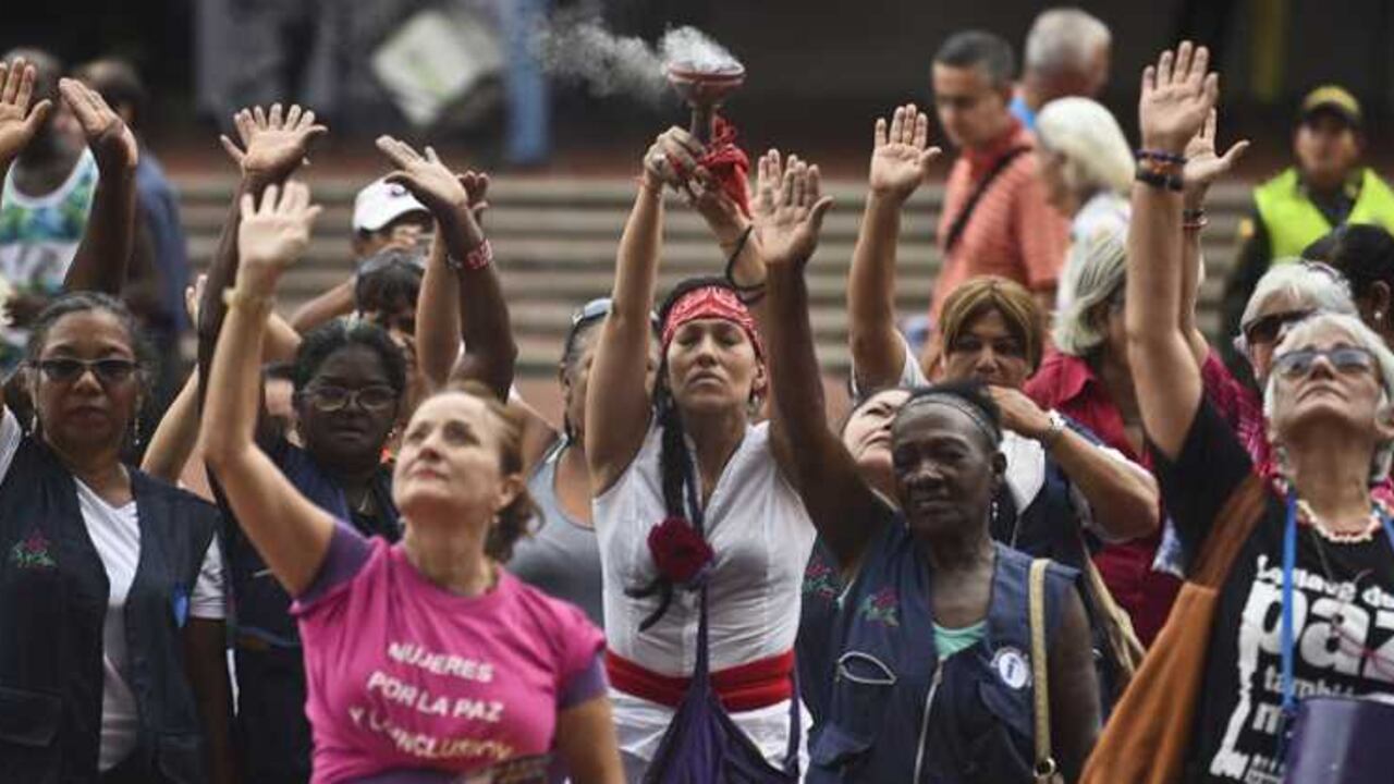 Varias organizaciones buscan que se implemente las listas paritarias en el país.