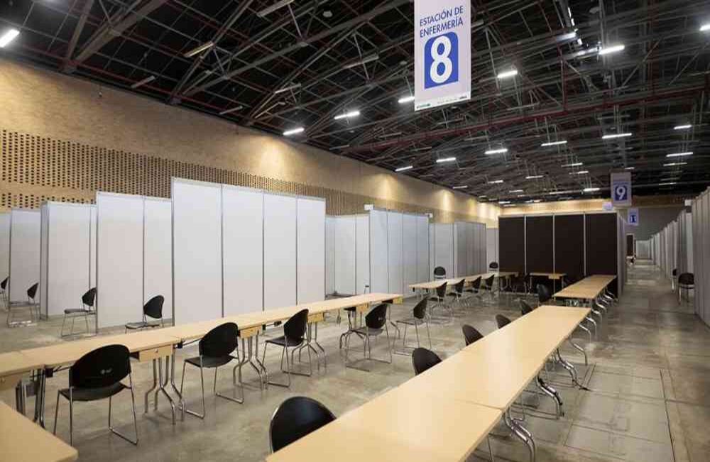 Una de las ventajas de Corferias es que las redes actuales facilitarán la instalación de equipos y personal. Cada 6 metros hay una caja con válvulas o tomas para servicios como agua, luz, internet y gas comprimido.Esteban Vega-SEMANA