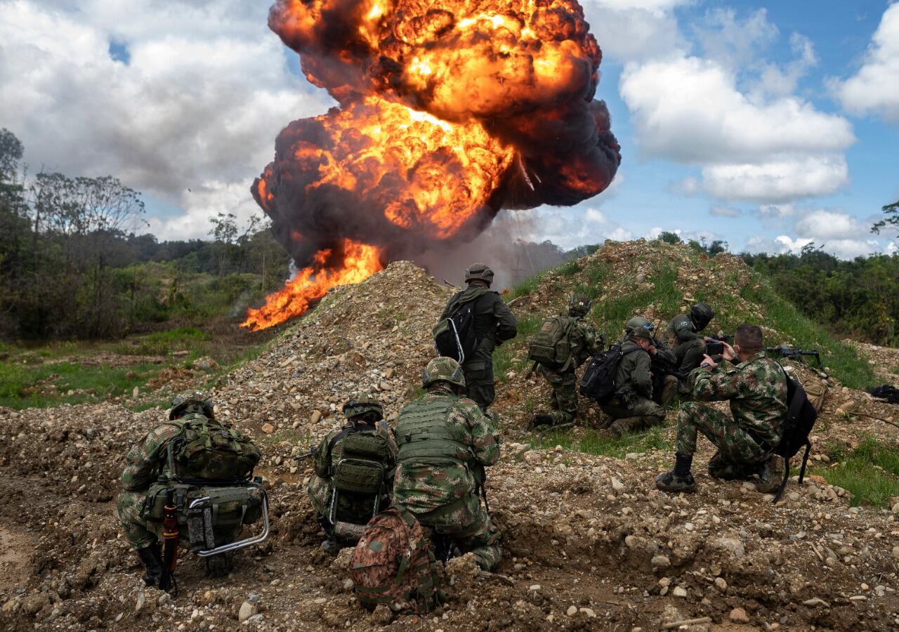 La explotacion ilícita de oro resulta más restable para los grupos criminales que el narcotráfico.