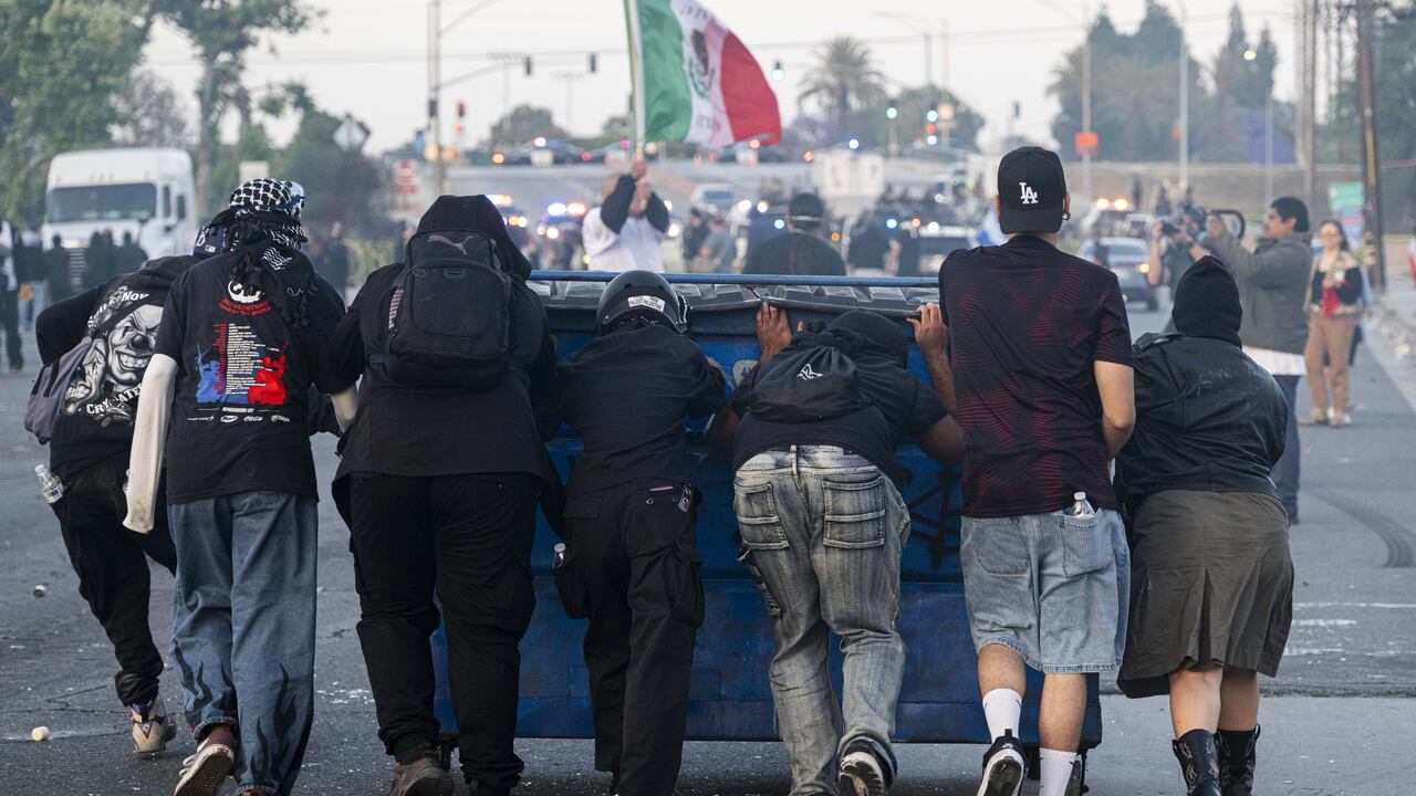 Paramount, al sur de los Ángeles, en medio de las protestas por políticas antimigratorias.