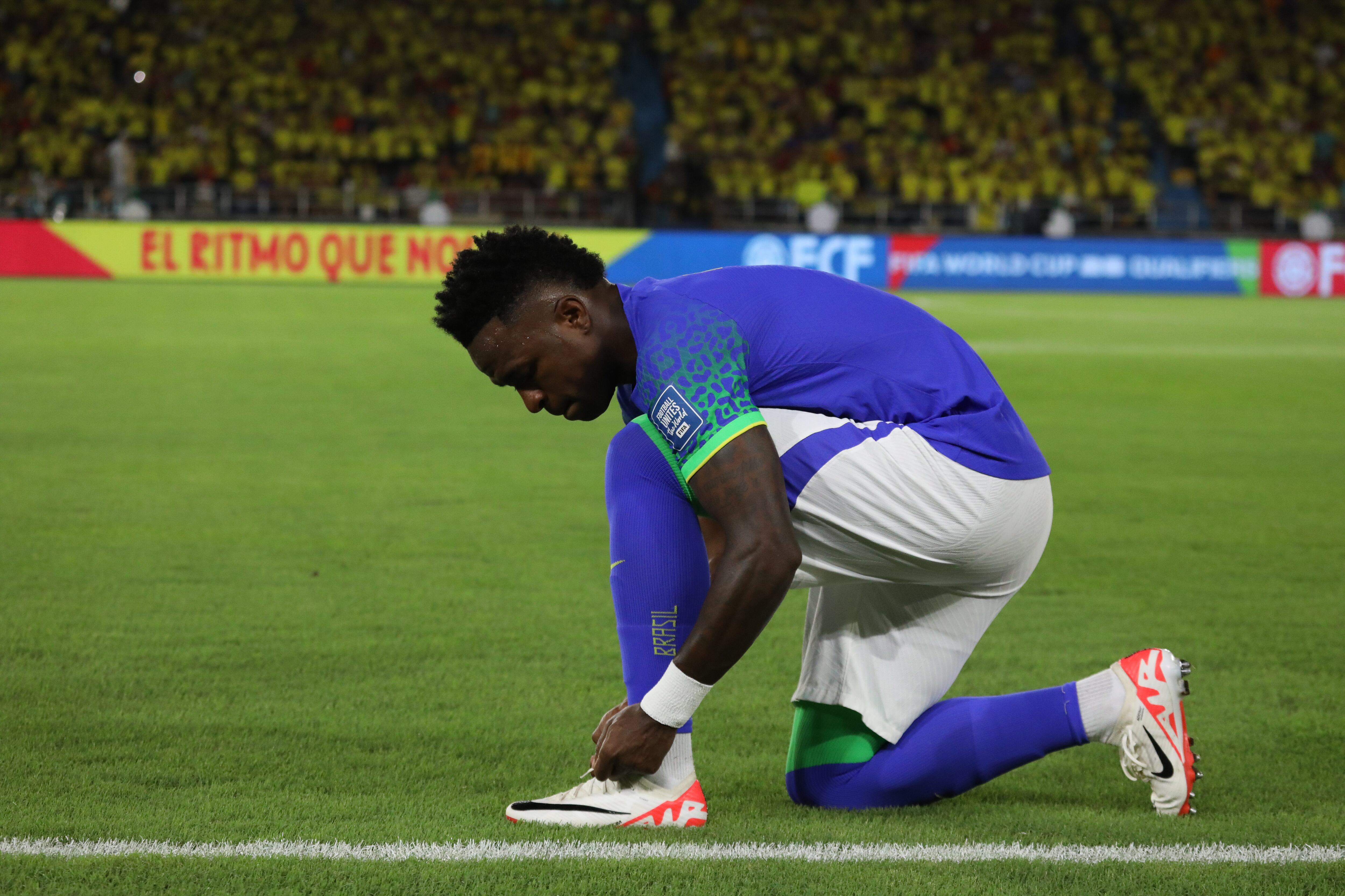 Vinicius Jr vistiendo los colores de la Selección de Brasil.
