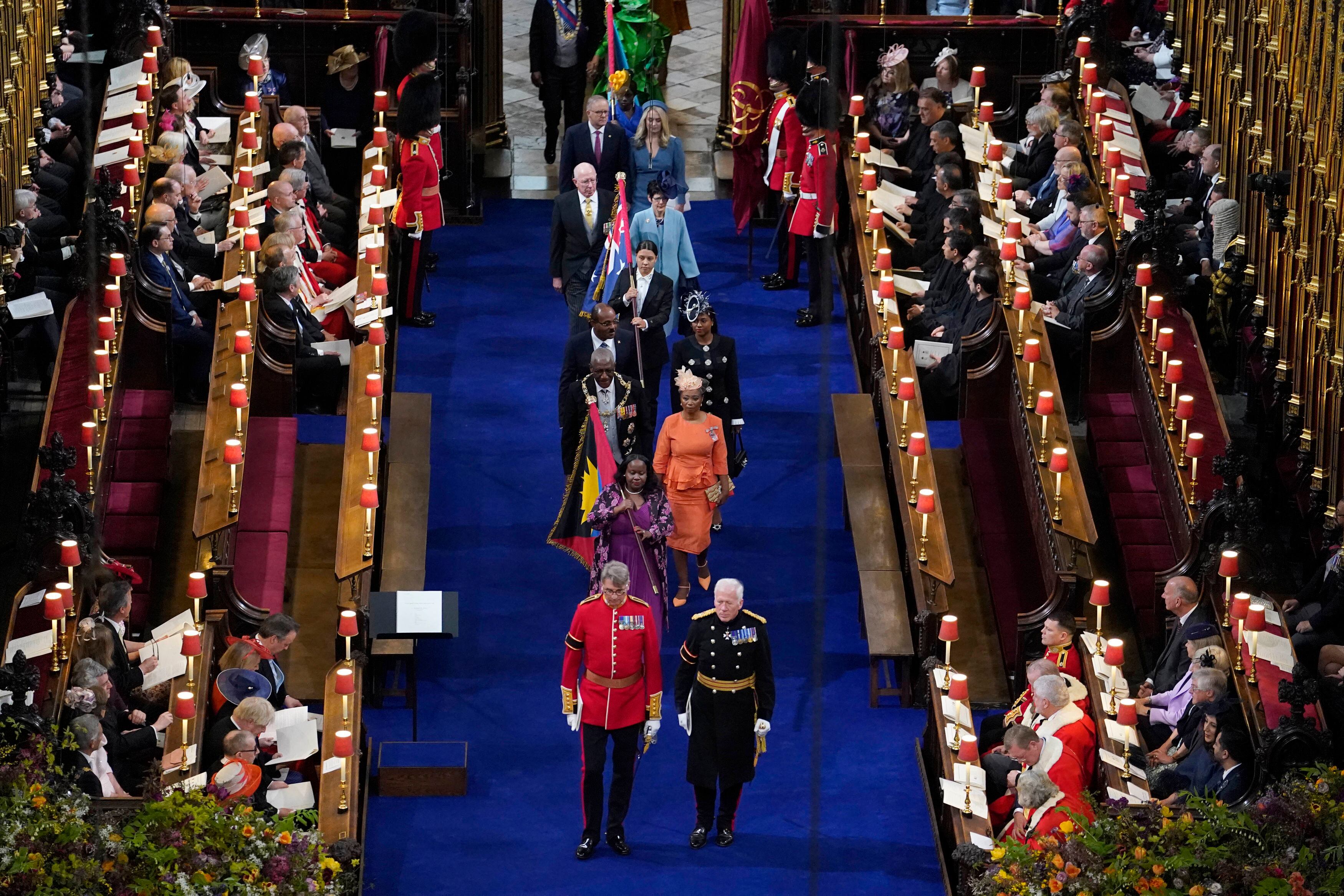 Representantes de los Reinos de la Commonwealth llegan para la coronación del Rey Carlos y Camila, la Reina Consorte, en la Abadía de Westminster