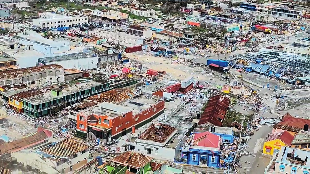 El huracán Melissa azotó las comunidades costeras del suroeste de Jamaica.