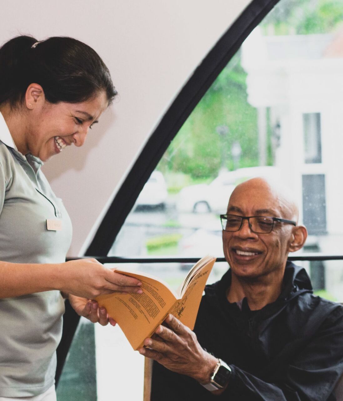 La idea es que el 50% del espacio físico de cada edificio Casa Nua esté destinado a zonas comunes pensadas para el adulto mayor como restaurante, spa, peluquería, salones de usos múltiples, salón de oración, entre otros.