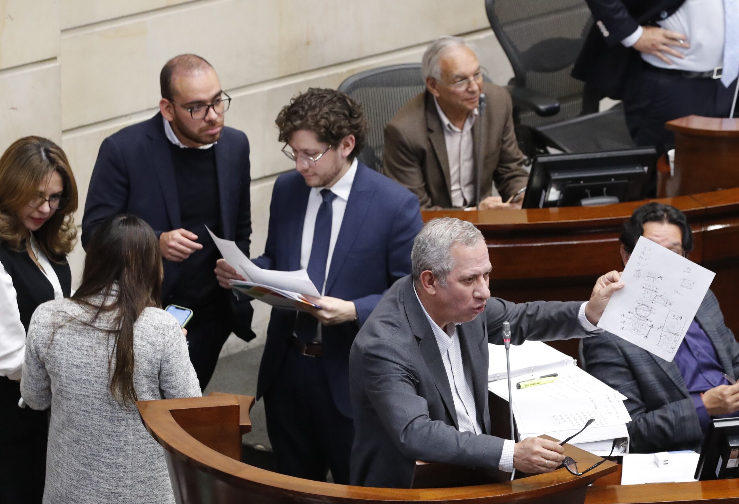 Senado de la República plenaria discusión Plan Nacional de Desarrollo