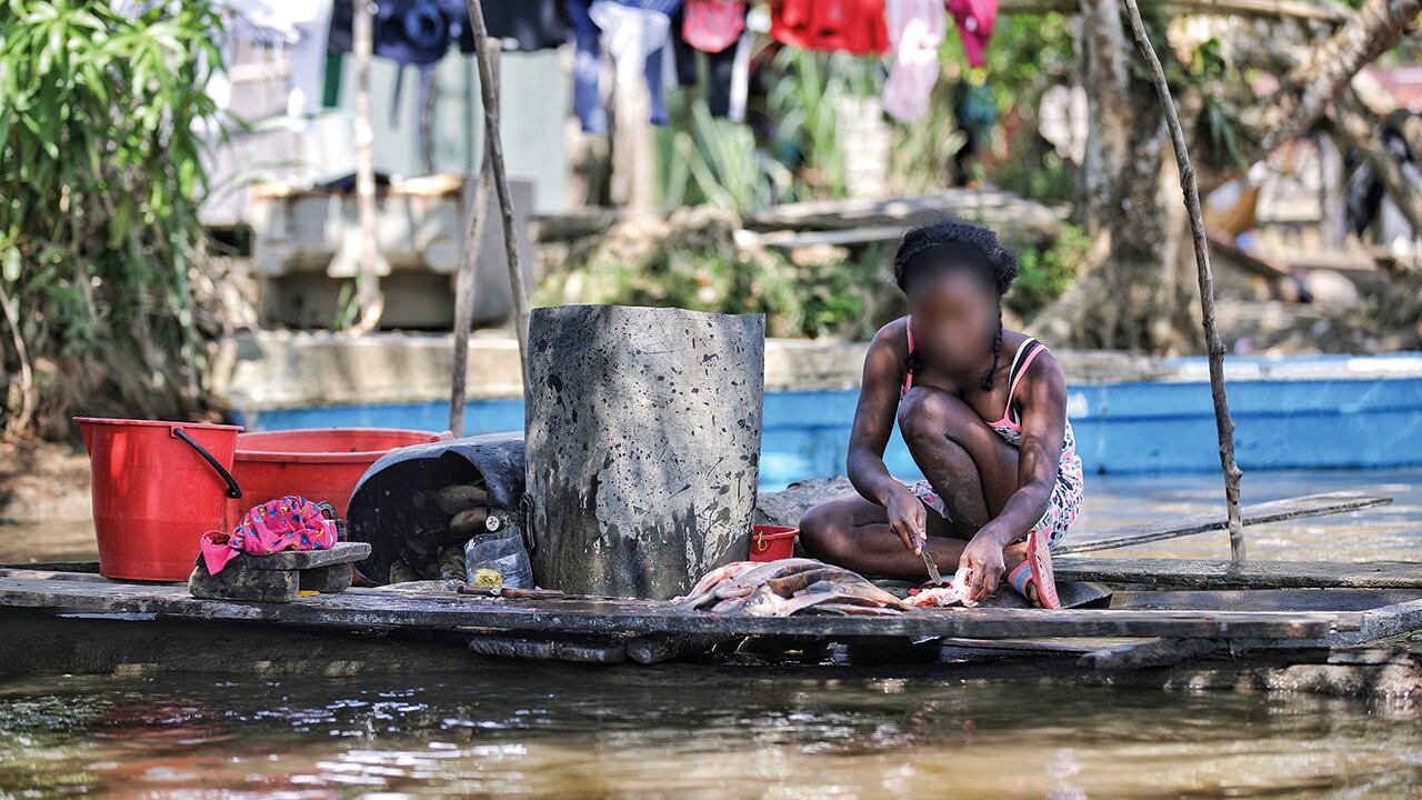 Los grupos armados ven a las niñas como un objeto. 