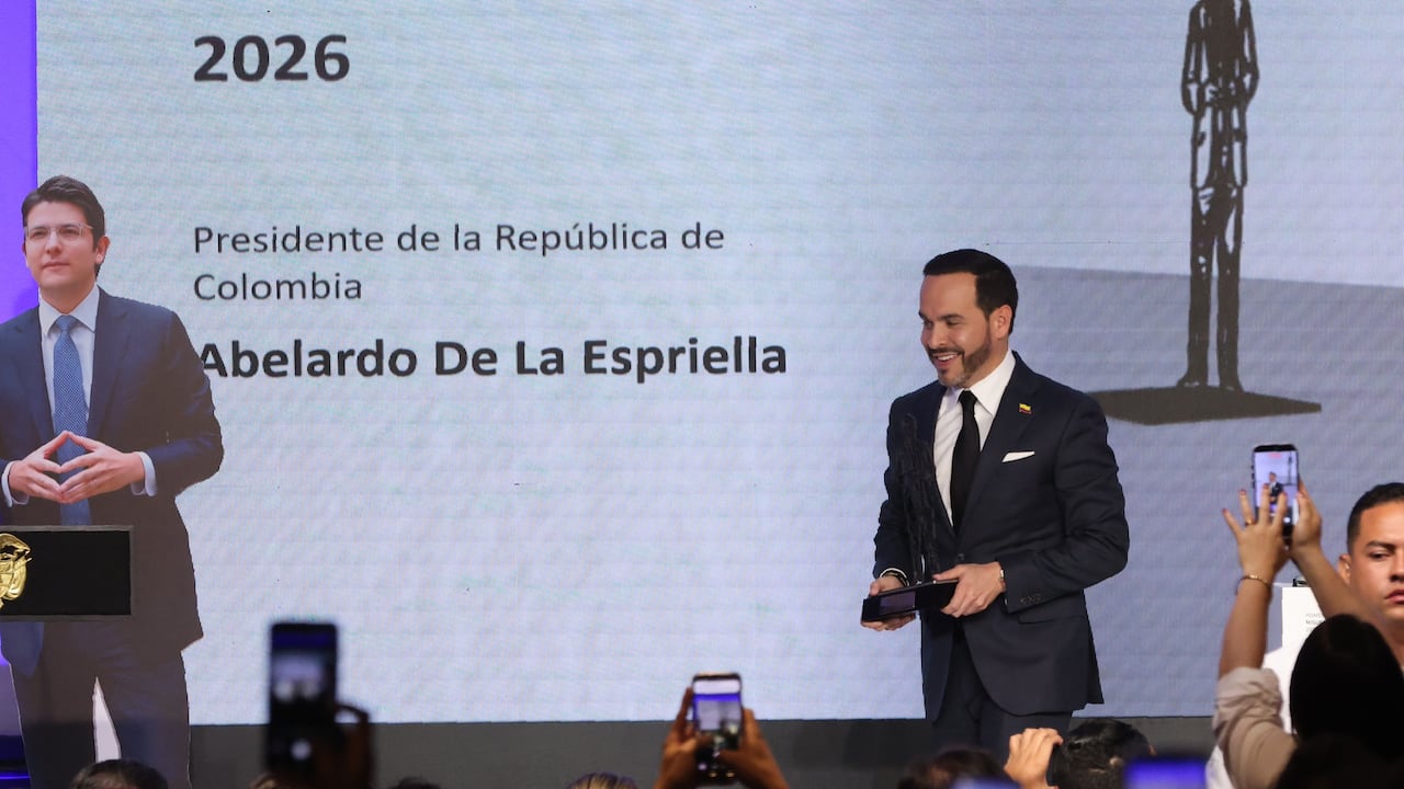 Abelardo De La Espriella recibió un galardón.