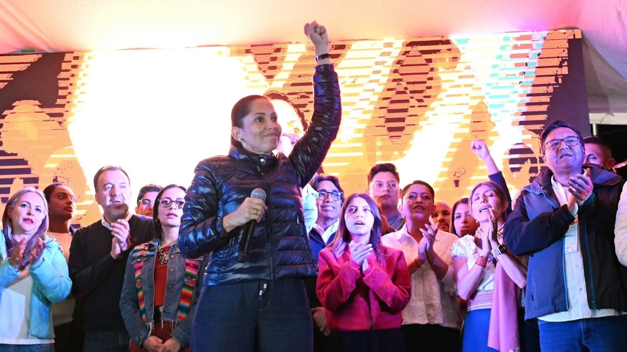 El presidente Daniel Noboa lideraba las elecciones presidenciales ecuatorianas del domingo, y los votantes parecían respaldar su estrategia de mano dura contra la violencia desenfrenada impulsada por los cárteles.