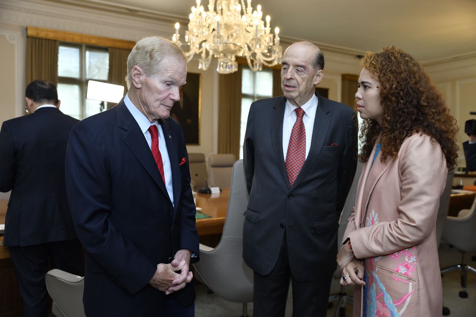 Canciller Álvaro Leyva y el director de la Nasa Bill Nelson.