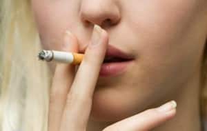 El Cadmio es un metal tóxico que está en el cigarrillo y en comidas como mariscos, raíces, menudencias y cereales. Su ingesta elevada podría aumentar el riesgo de cáncer de seno según un estudio de la revista 'Cancer Research'. La investigación incluyó a 56.000 mujeres y reportó que quienes consumieron más Cadmio tuvieron 21 % más riesgo de desarrollar el tumor. Foto: Getty.