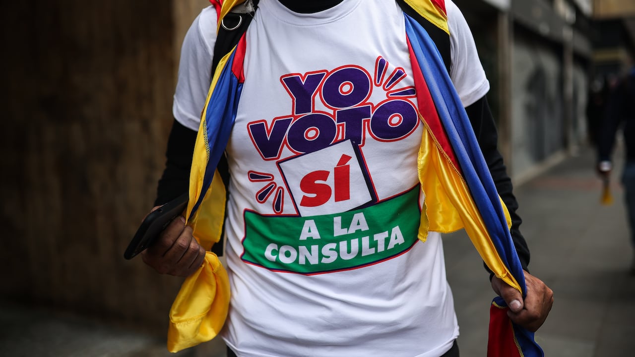 El 11 de junio de 2025, el Gobierno anunció un decreto para convocar a una consulta popular. Pocos días después lo derogó.