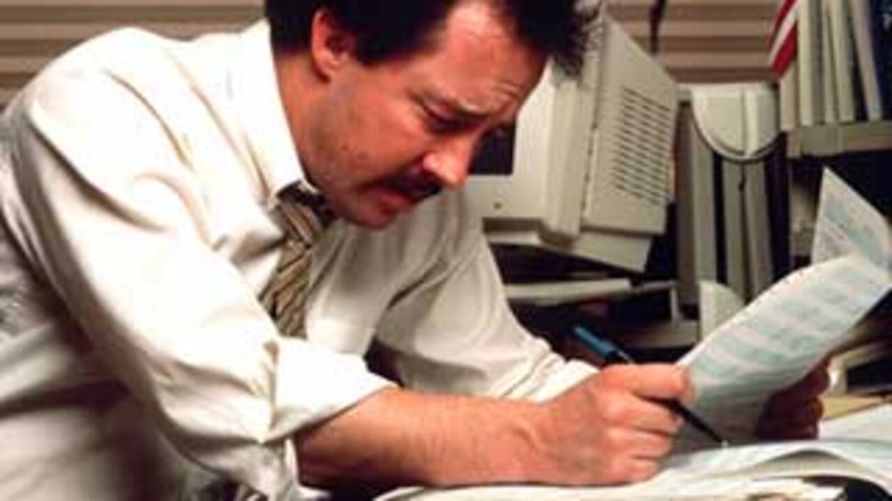 Según los críticos de la reforma laboral de 2002, hoy los empleados trabajan más horas y tienen menor calidad de vida y eso es inconstitucional.