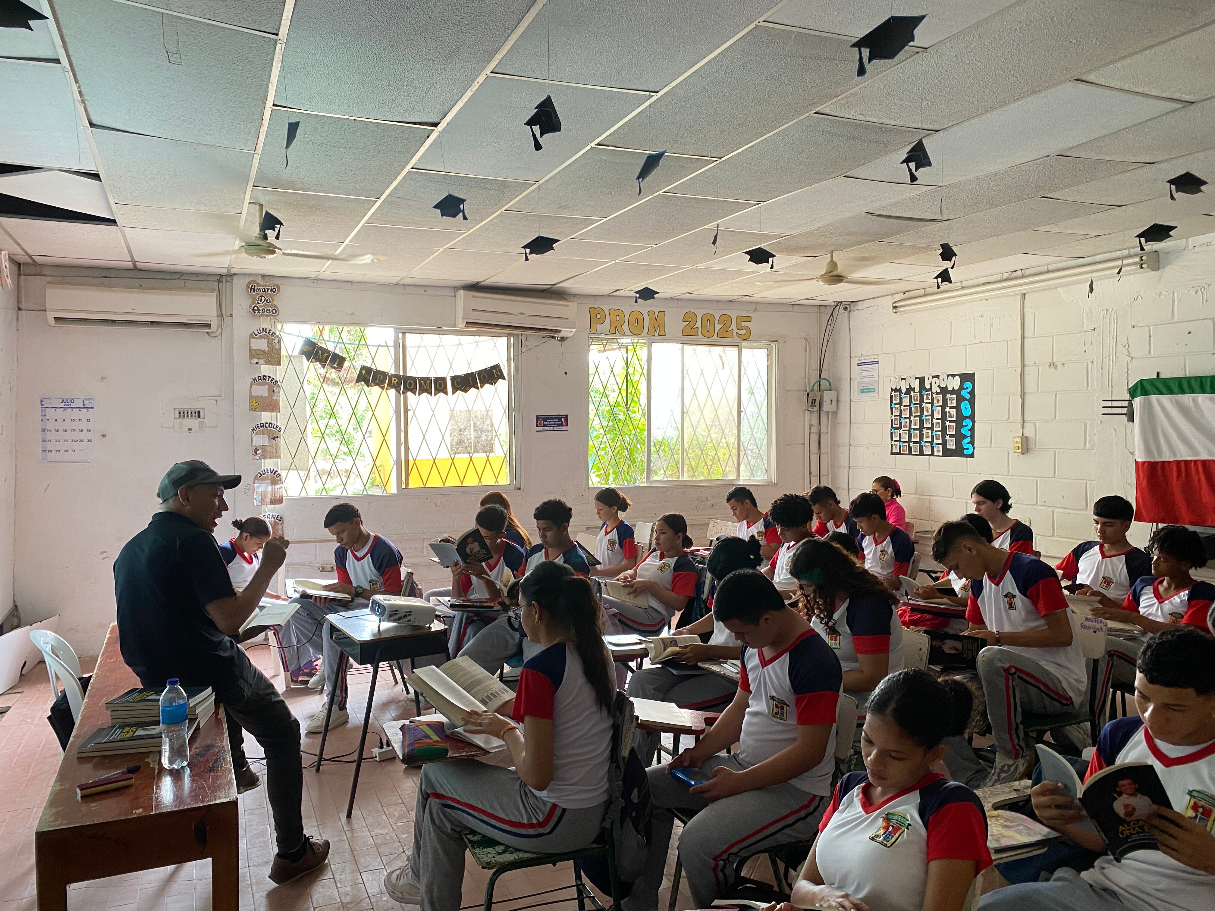 Joshue Castellanos Paternina, profesor de inglés en el Centro de Estudios Ceprodent – sede Montería en Córdoba,