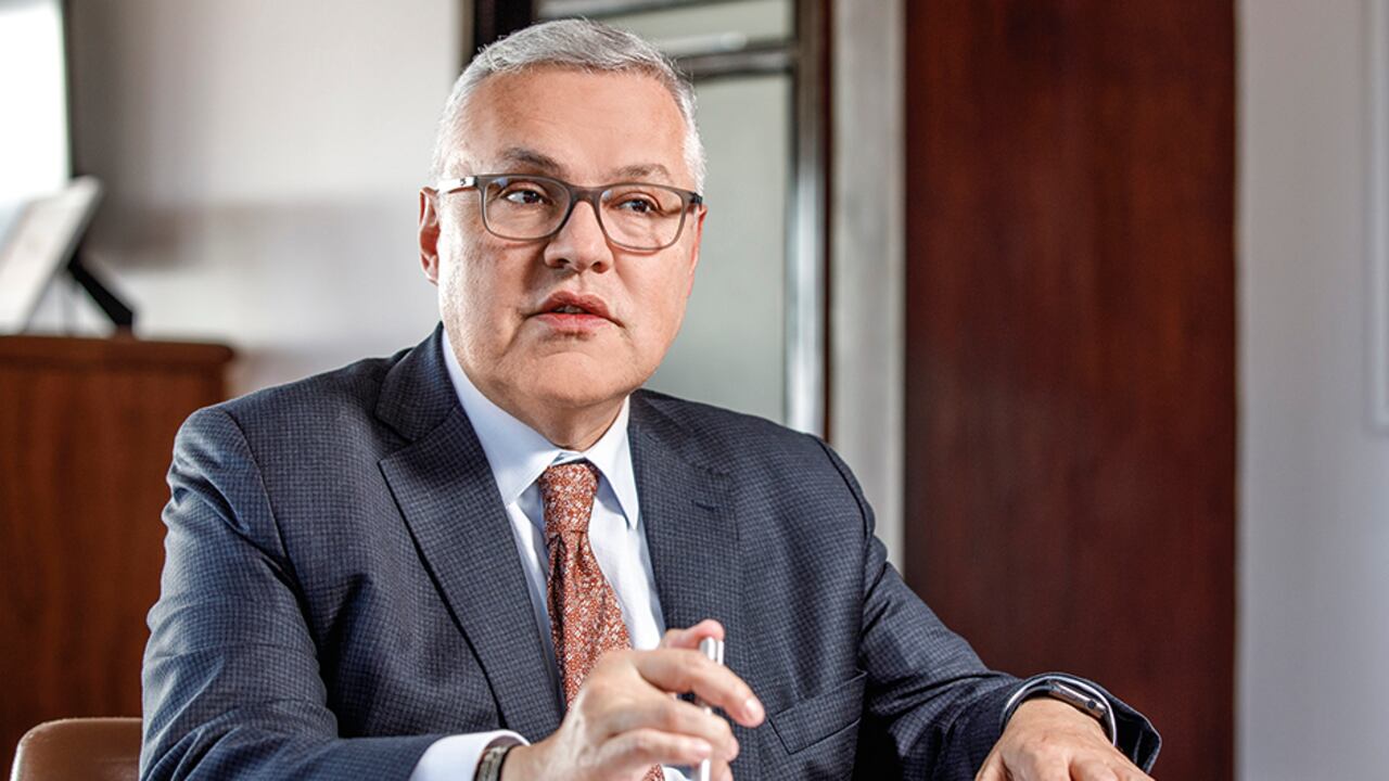 El ministro de Justicia, Néstor Osuna, rechaza la justicia por mano propia. Pero es el Estado el encargado de brindar seguridad, y no lo está haciendo.