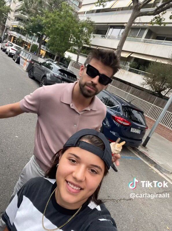 Piqué con una fan