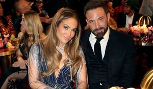 Ben Affleck junto a Jennifer López en la entrega de los Premios Grammy 2023