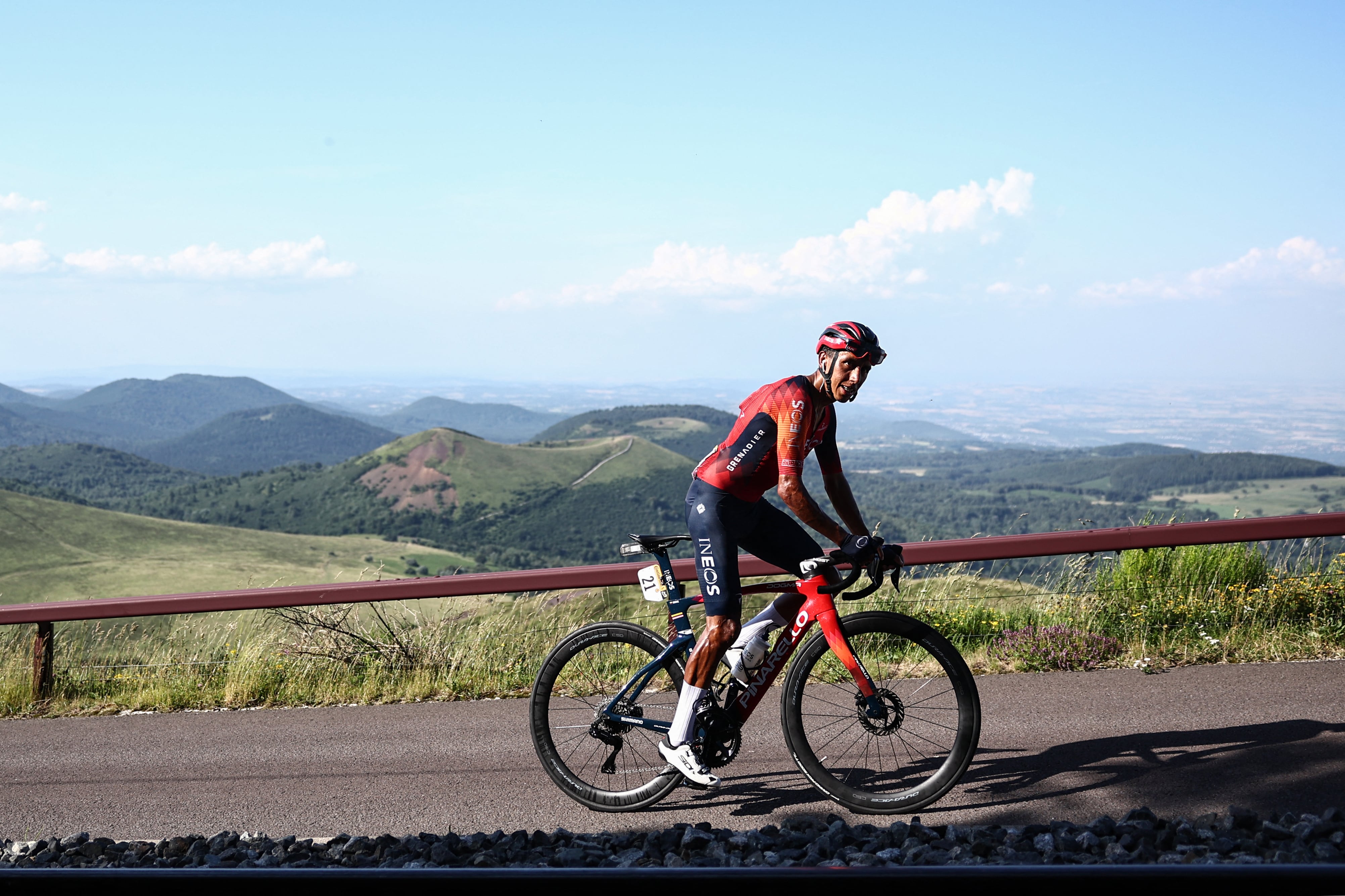 INEOS - Grenadiers' Colombian rider Egan Bernal cycles in the ascent of the Puy de Dome in the final kilometers of the 9th stage of the 110th edition of the Tour de France cycling race, 182,5 km between Saint-Leonard-de-Noblat and Puy de Dome, in the Massif Central volcanic mountains in central France, on July 9, 2023. (Photo by Anne-Christine POUJOULAT / AFP)