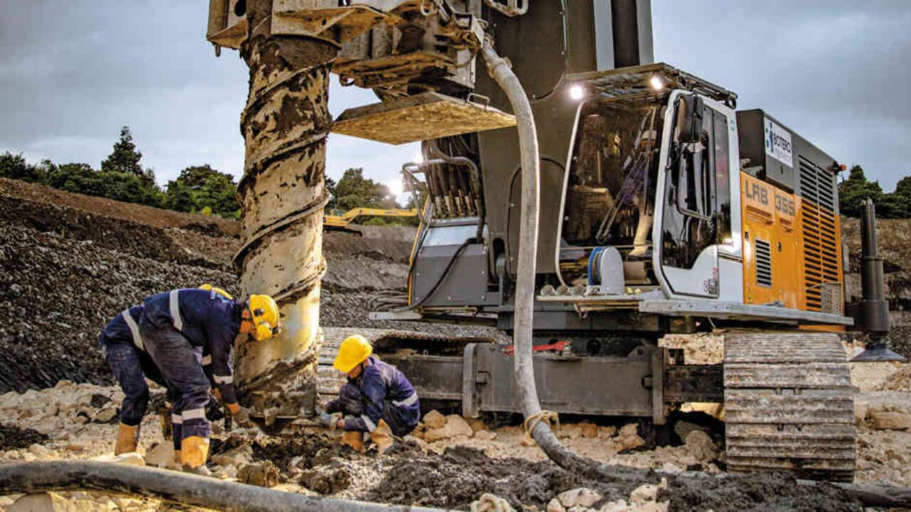 La máquina LRB 355 ha sido clave en la ejecución de la obra Ptar Salitre.