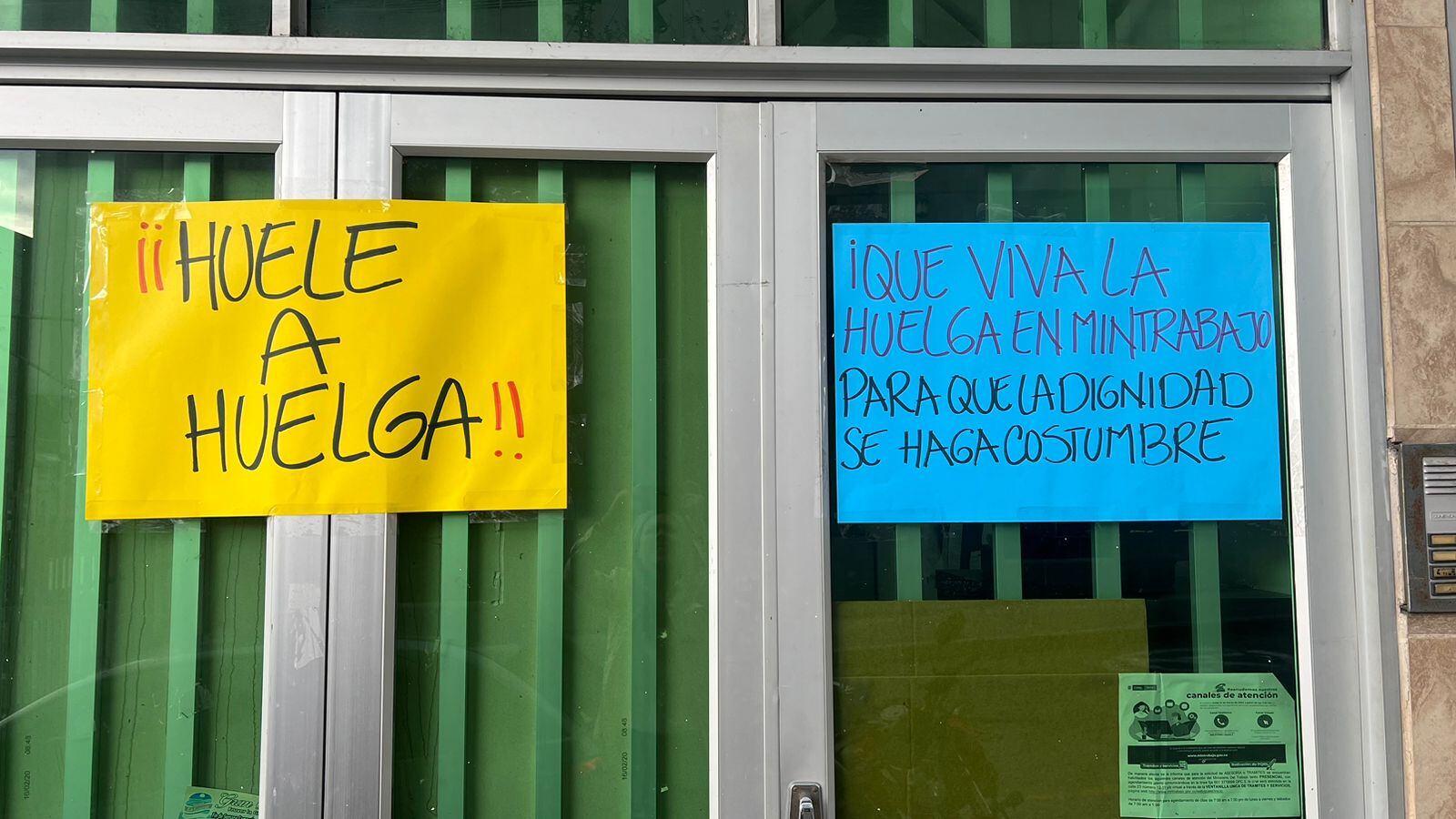 Fueron 14 los sindicatos que promovieron la huelga en el Ministerio del Trabajo.