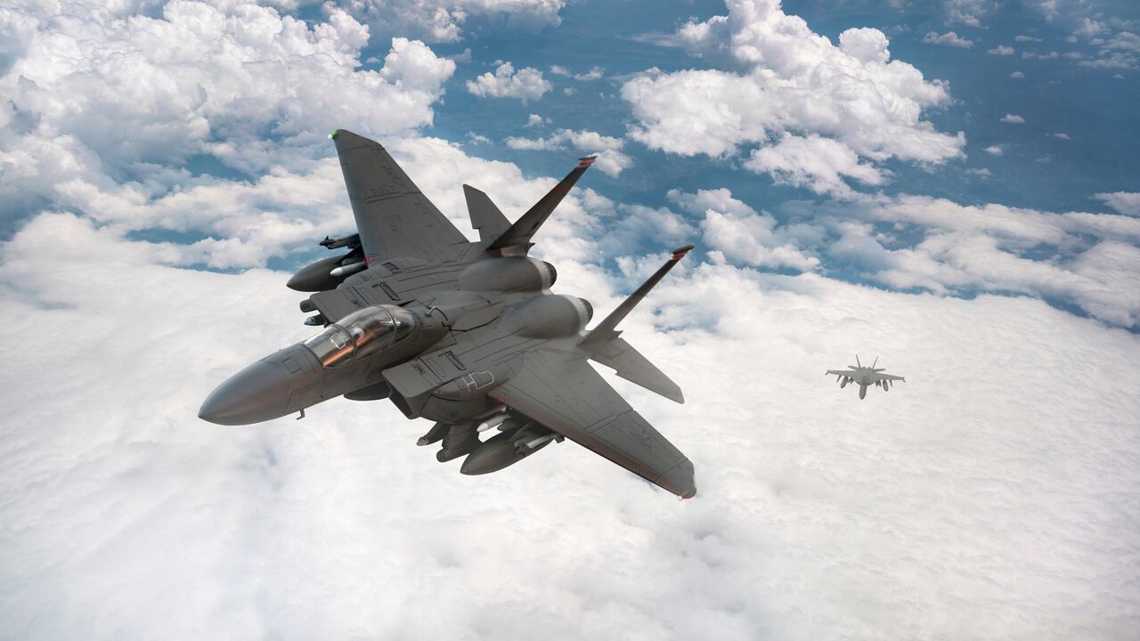 Alemania y Gran Bretaña participan, en el marco de la OTAN, en la vigilancia del espacio aéreo de los Estados bálticos.