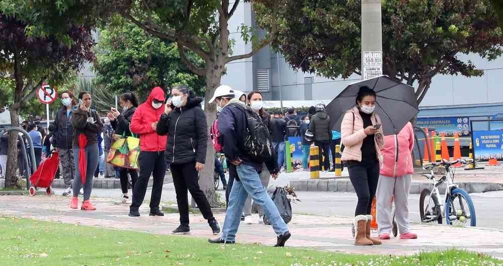 El Gobierno subsidiará parte de la prima de servicios de fin de año.
