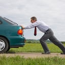 Prender un carro empujado es recomendable solo para los vehículos mecánicos o manuales.