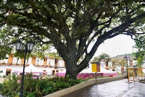 El retiro destaca por su arquitectura colonial.