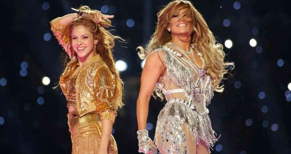 Shakira y Jennifer López brillaron en el Super Bowl.
