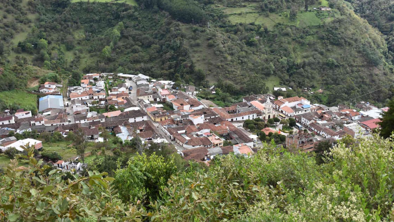 En el municipio de California (foto) y Suratám se ubicará el proyecto minero Soto Norte de la empresa Minesa. Foto: archivo particular