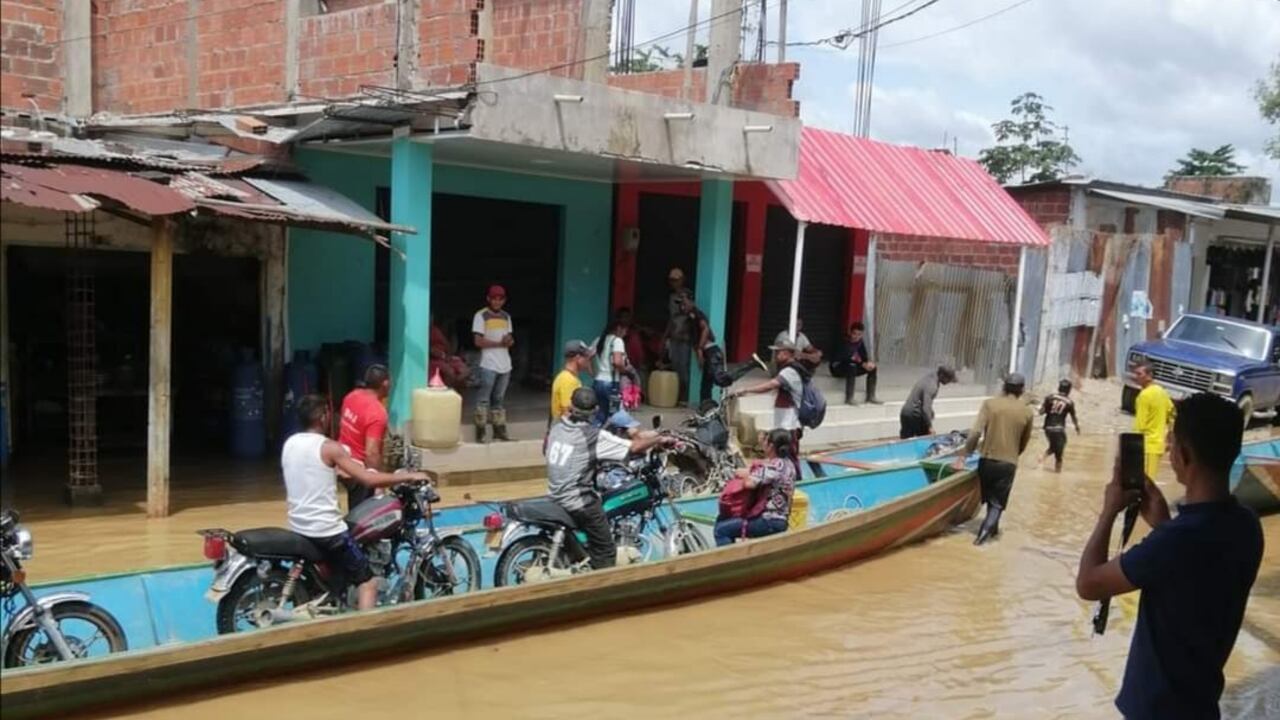 Inundaciones en corregimiento La Gabarra, Norte de Santander, deja más de 100 familias afectadas.