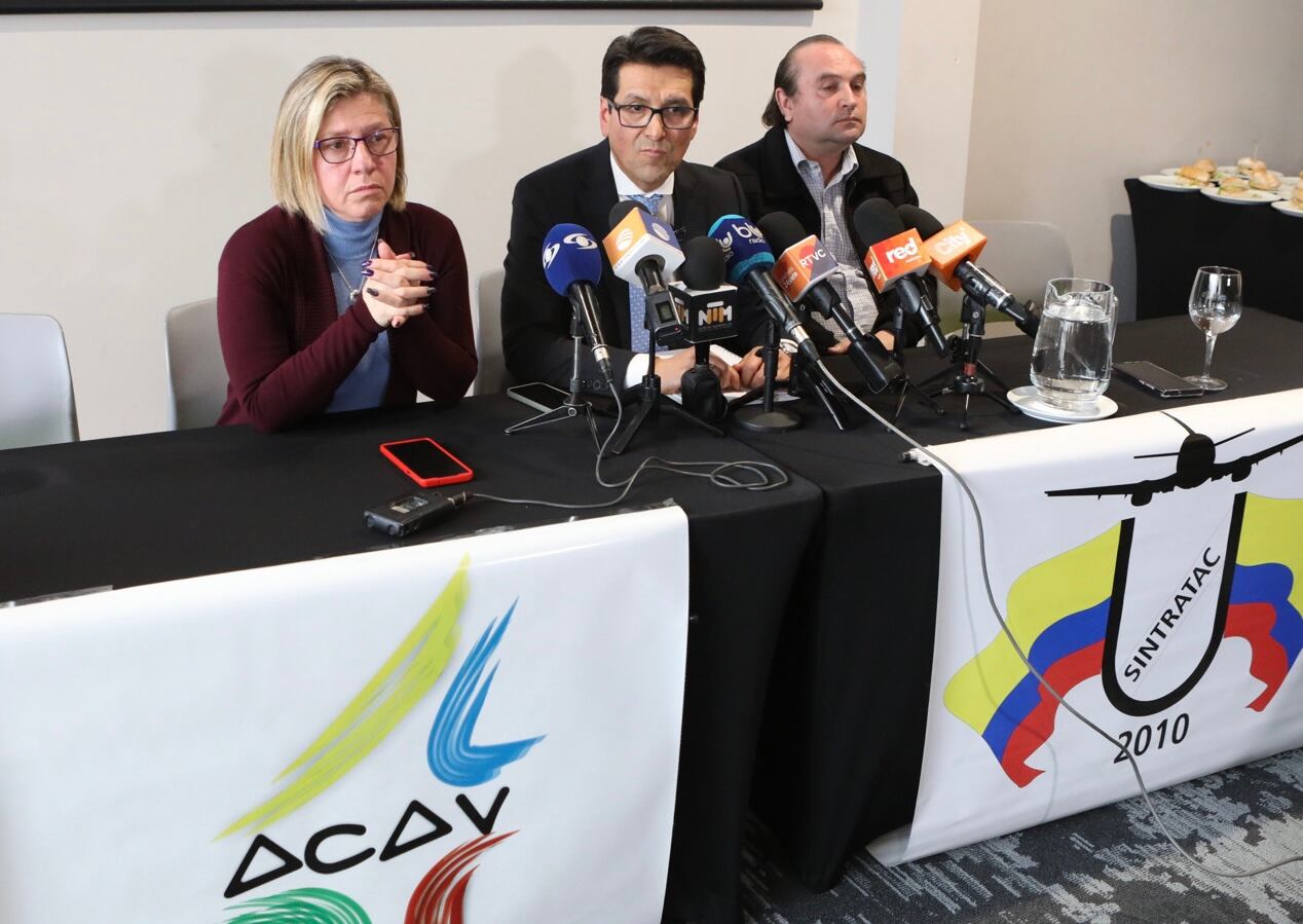 Rueda de Prensa Trabajadores de VIVA AIR