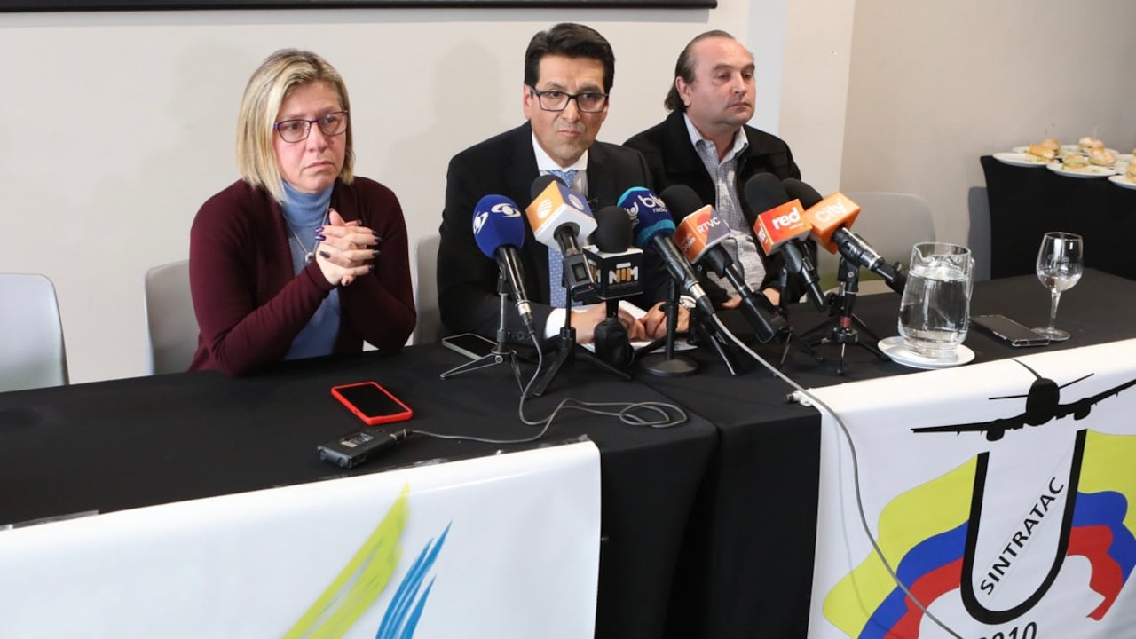 Rueda de Prensa Trabajadores de VIVA AIR