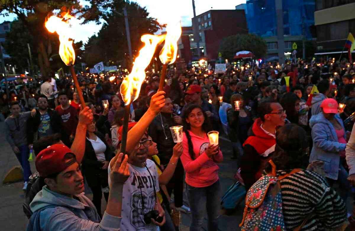 Las bonificaciones, las primas extralegales y la nivelación salarial han sido los puntos donde no hay grandes acercamientos. Foto: Guillermo Torres / SEMANA