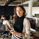 Según la Asociación Colombiana de Emprendedores, de 10.000 emprendedores que hay en el país, 35 por ciento corresponden a empresas fundadas por mujeres.