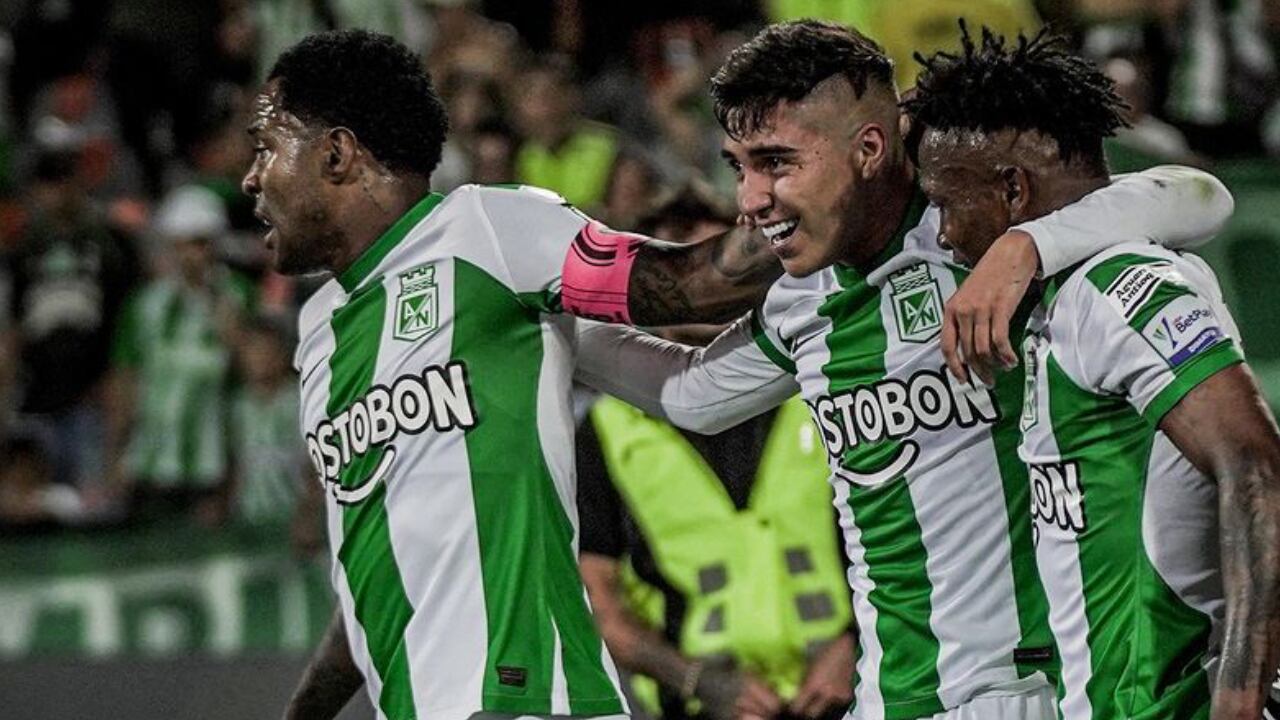 Dorlan Pabón, Samuel Velásquez y Edier Ocampo celebrando el primer gol de Nacional.