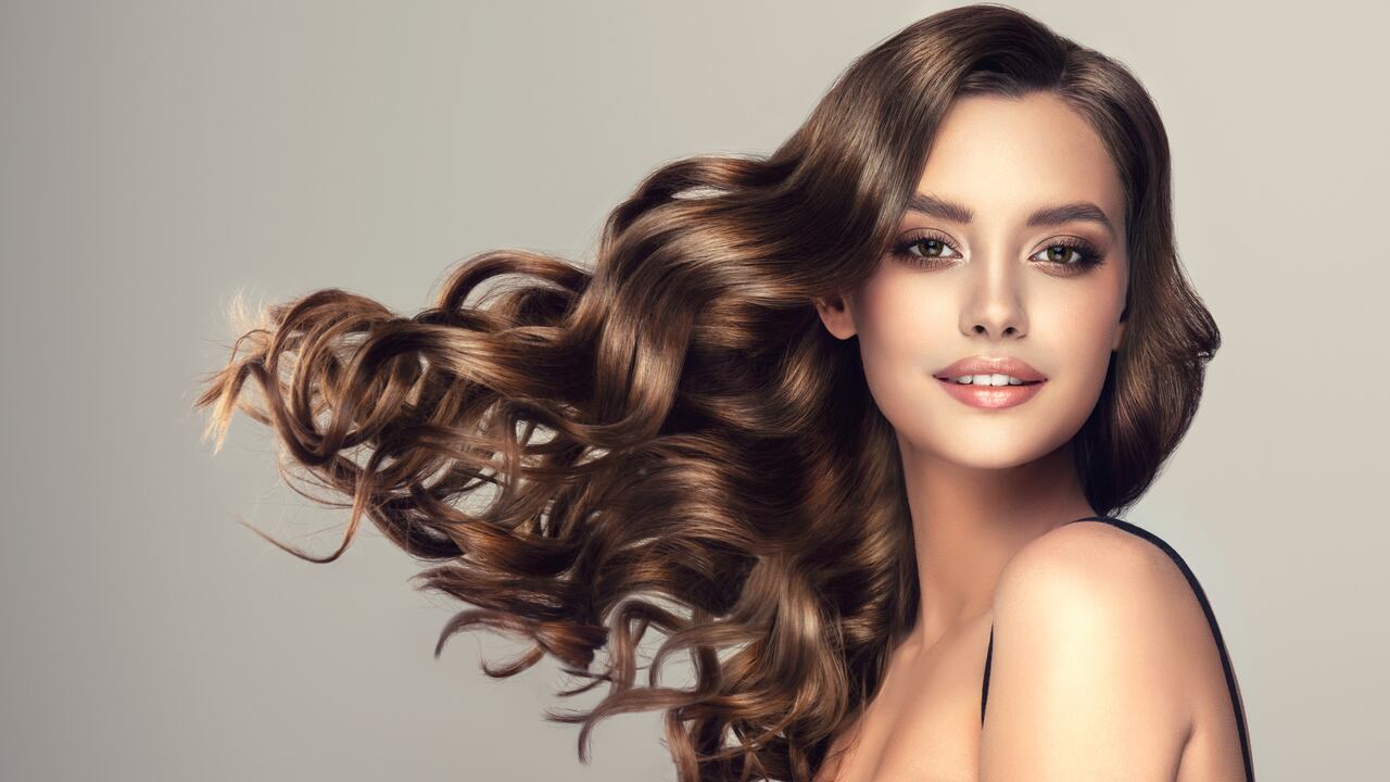 Un correcto cuidado del cabello ayuda a mitigar su caída.