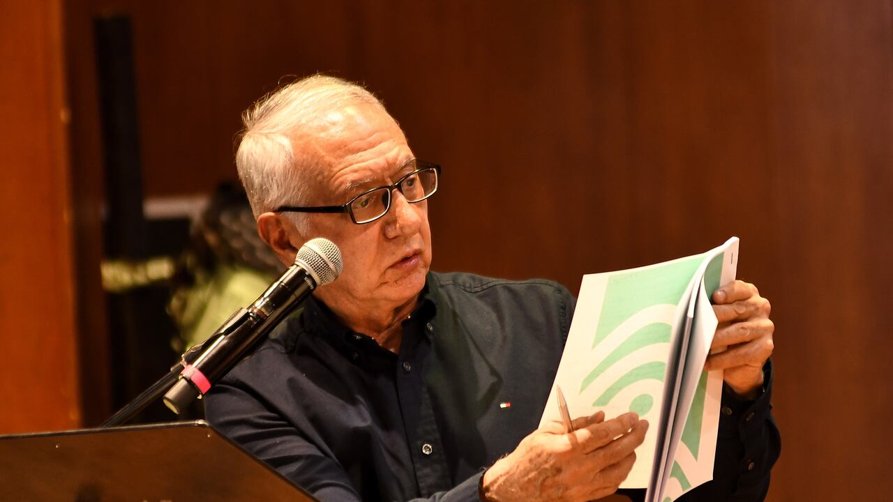 Así se desarrolla la audiencia pública de la Reforma a la Salud con la senadora Norma Hurtado y Guillermo Alfonso Jaramillo, Ministro de Salud, Maria Cristina, secretiria de Salud del Valle Cali, hoy 1 de Marzo / Foto Wirman Rios / EL PAIS