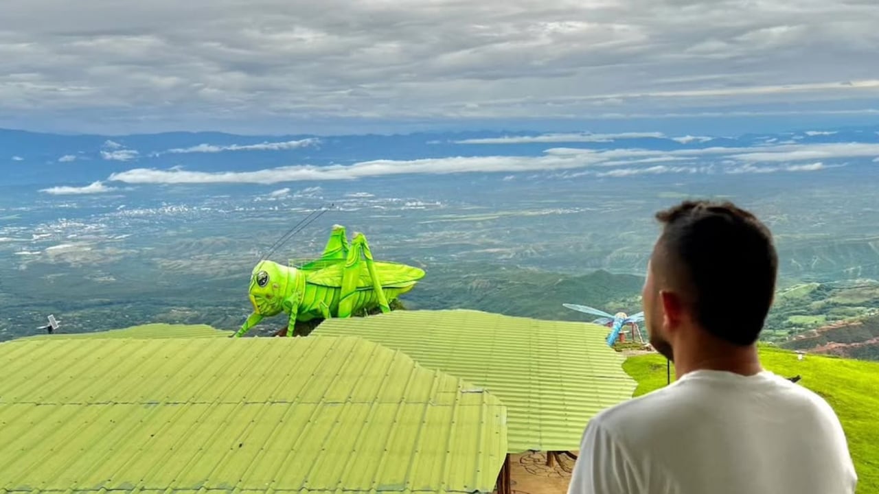 Montaña Mágica Chapuro, así es el chapulín gigante de Neiva