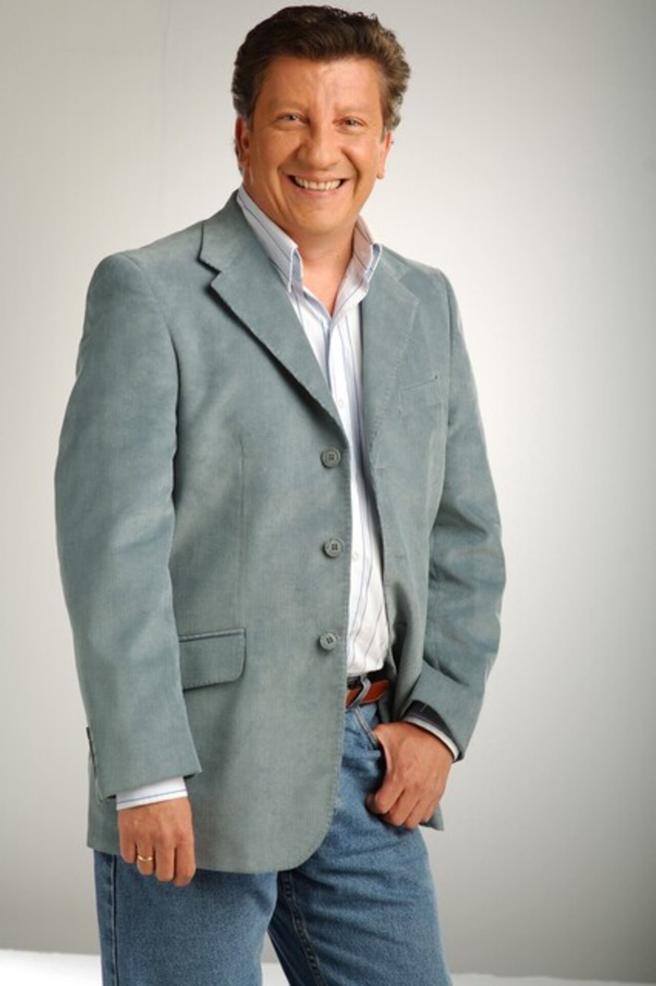 El comunicador y locutor radial vive en Estados Unidos y busca ayudar a sus nacionales que buscan nuevas oportunidades en suelo norteamericano.