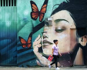 El Día Internacional de la Mujer, antes denominado Día Internacional de la Mujer Trabajadora, conmemora cada 8 de marzo la lucha de las mujeres por su participación en la sociedad y su desarrollo íntegro como persona, en pie de igualdad con el hombre. Foto Jorge Orozco / El País.