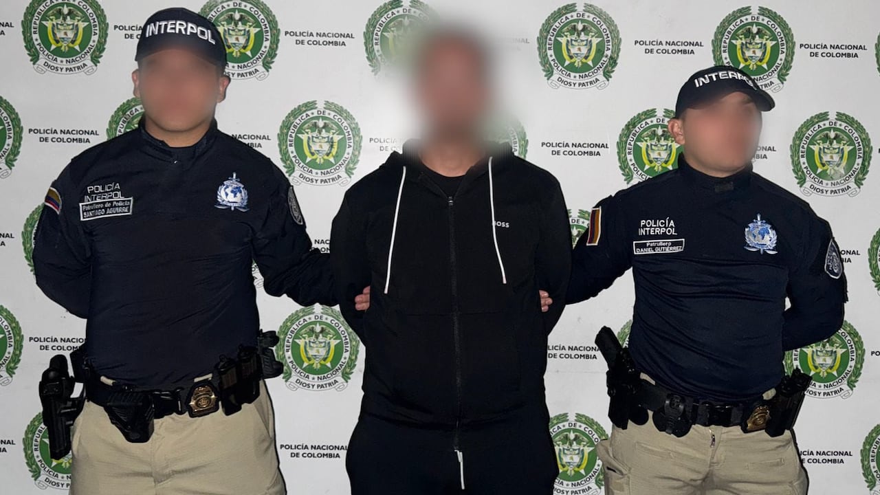Interpol Colombia reportó la captura de un extraditable en Bogotá.
